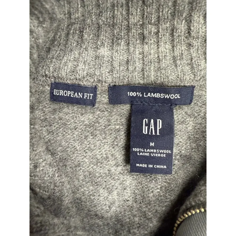 Gap Mens Sweater Size MEDIUM European Fit 100% Lambswool Gray Pullover